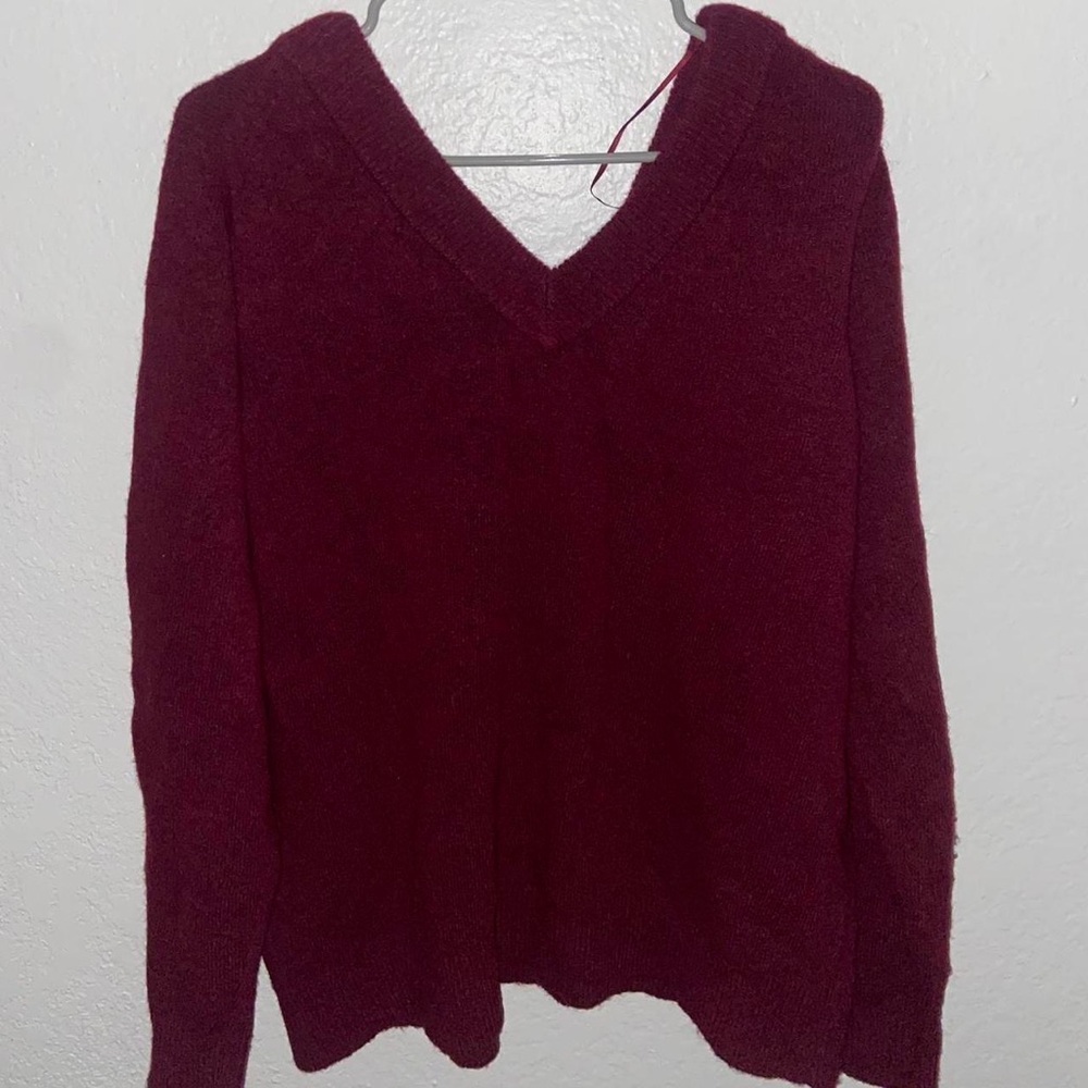 Michael Kors Women's V-Neck Sweater Burgundy